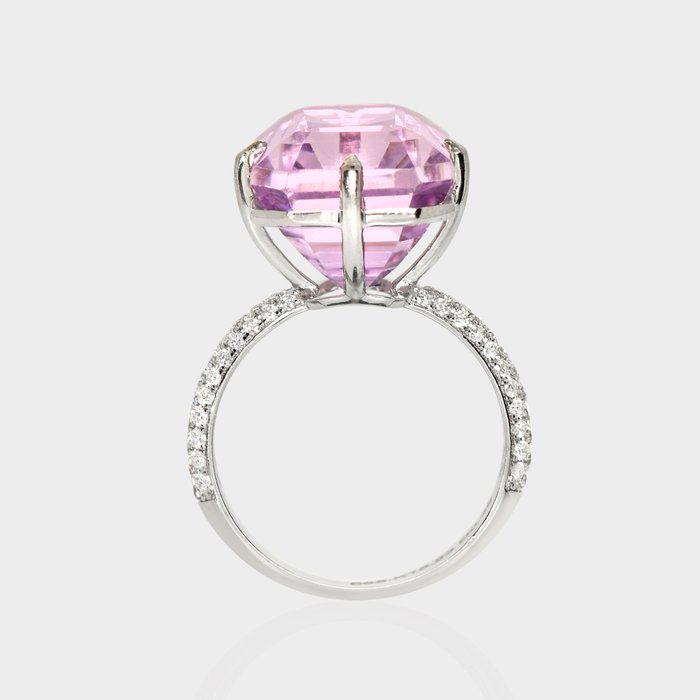 Ingen mindstepris - Ring - 14 karat Hvidguld -  16.42ct. tw. Kunzit - Diamant - IGI 15,93 ct Pink