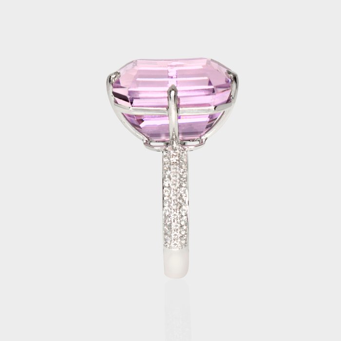 Ingen mindstepris - Ring - 14 karat Hvidguld -  16.42ct. tw. Kunzit - Diamant - IGI 15,93 ct Pink