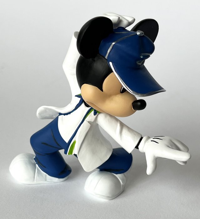 Disney Showcase - Urban Mickey Mouse - Enesco 4026098