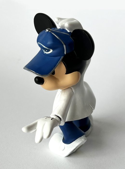 Disney Showcase - Urban Mickey Mouse - Enesco 4026098