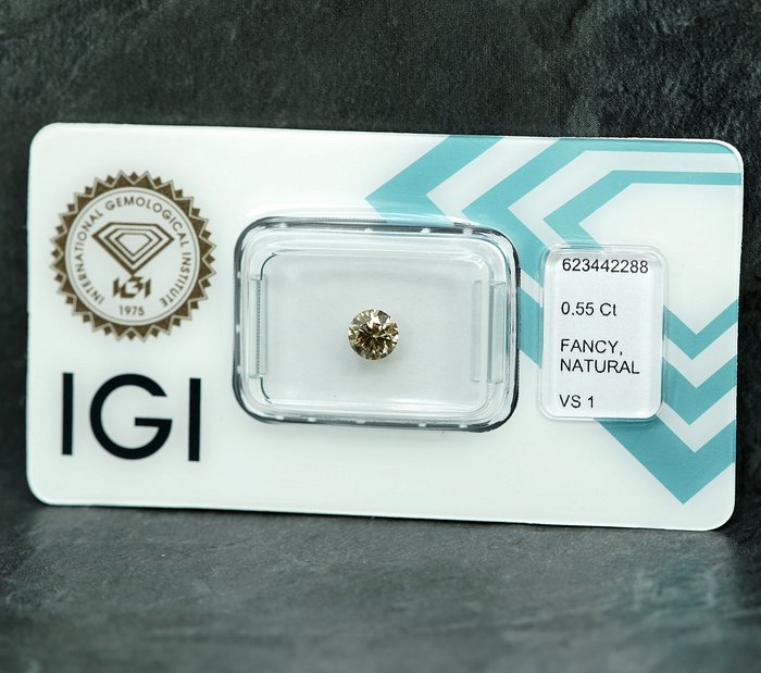 1 pcs Diamant  (Naturfarvet)  - 0.55 ct - Fancy Brunlig Gul - VS1 - International Gemological Institute (IGI)