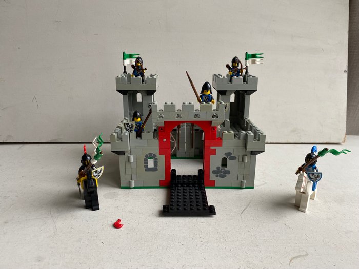 Lego - Knights - 6073 - Knight's Castle - 1980-1990