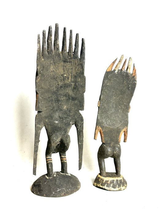 Forfædres åndefigurer - Sepik - Papua Ny Guinea  (Ingen mindstepris)