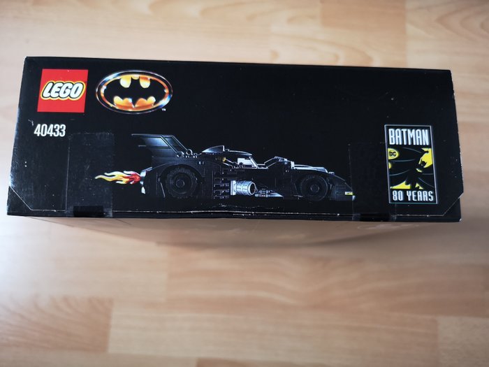 Lego - Promotional - 40433  40726 - 40433 LEGO Batman 1989 Batmobile - Limited Edition  40726 Limited Edition Batman 85th Anniversary - 2010-2020 - Danmark