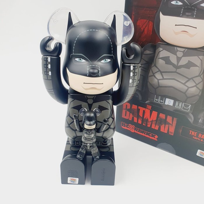 Medicom Toy x DC comics - Be@rbrick Batman 400%  100% Bearrick 2022