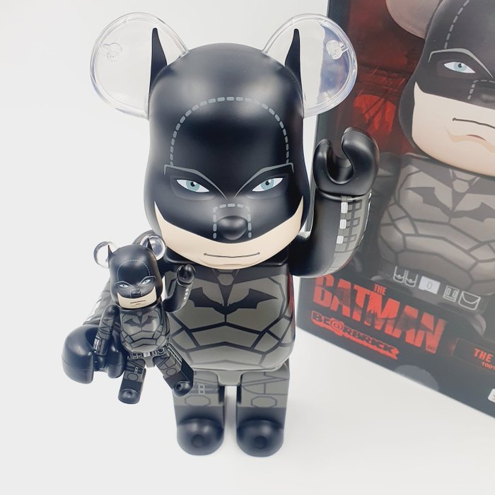 Medicom Toy x DC comics - Be@rbrick Batman 400%  100% Bearrick 2022