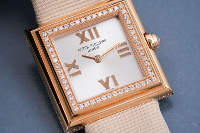 Patek Philippe - Gondolo Rose Gold Diamond - 4868 - Kvinder - 2000-2010