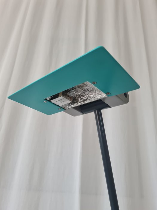 Bieffeplast - Ettore Sottsass - Skrivebordslampe - Aero - Stål - Memphis