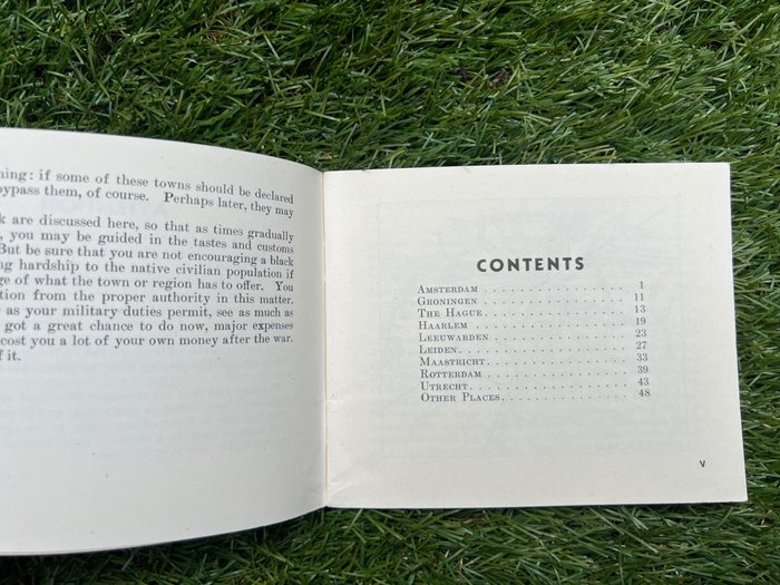 Verenigde Staten van Amerika - Official US Army Soldier's Pocket Guide to the Netherlands - Nijmegen - Roermond / Limburg - Airborne - Infantry - US Army - published in april 1944 prior to invasion - 1944