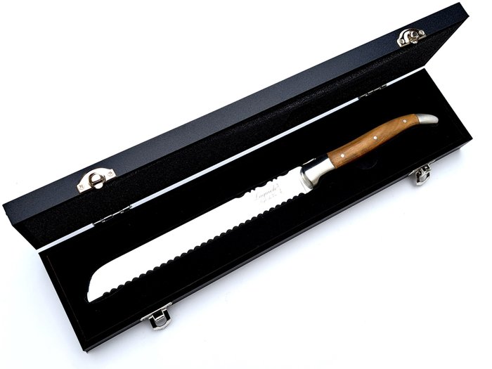 Laguiole - Bread Knife - incl. Certificate and luxury gift box - Olive Wood - Køkkenkniv - Rustfrit stål - Holland