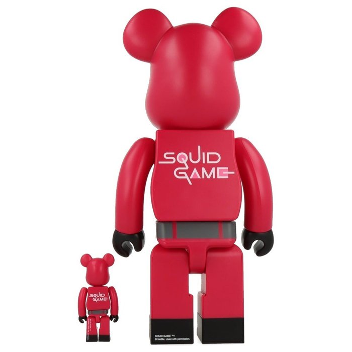 Medicom Toy Be@rbrick - Squid Game (Triangle Guard) 400%  100% Bearbrick Set