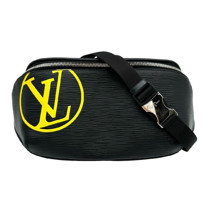 Louis Vuitton - epi LV circle bum bag - Skuldertaske