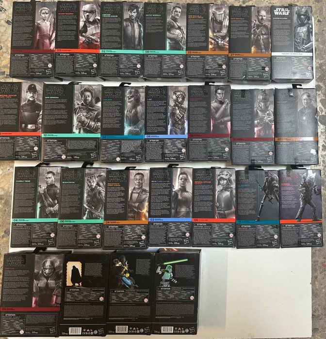 Hasbro  - Actionfigur Hasbro - Impresionante Lote Star Wars de 25 figuras Black Series estado nuevo precintando unpunched - 2020+ - Spanien