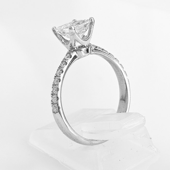 Forlovelsesring - 18 kraat Hvidguld -  122ct tw Diamant (Natur) - Diamant