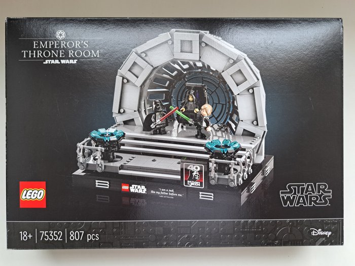 Lego - Star Wars - 75352 - Emperor's Throne Room Diorama - 2000-2010