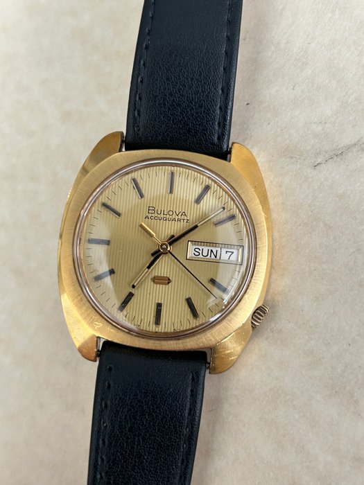 Bulova - Accuquartz - Ingen mindstepris - Mænd - 1970-1979