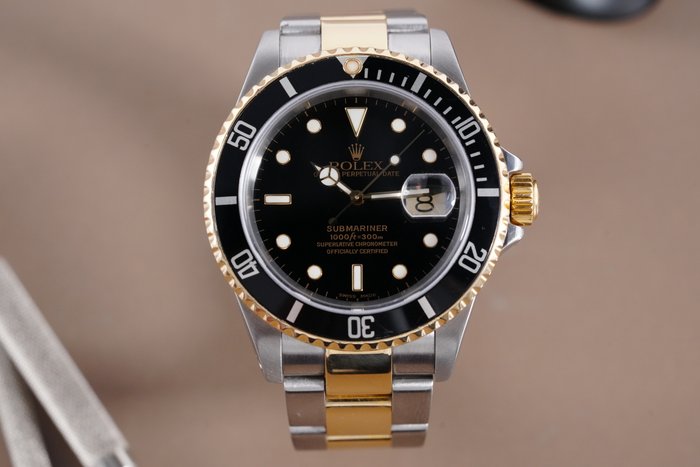 Rolex - Submariner Date Black Dial Two Tone - 16613 - Mænd - 1990-1999