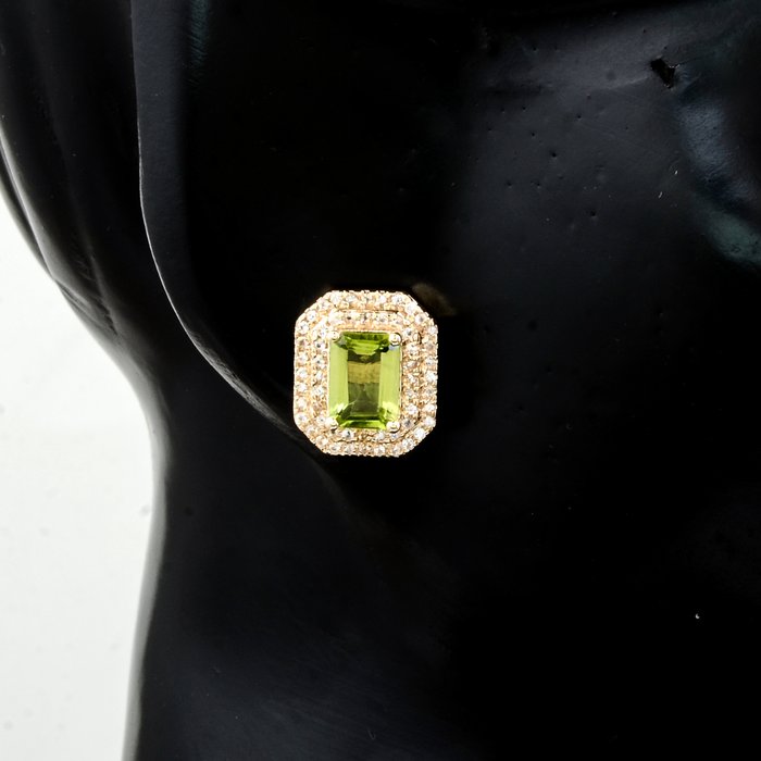 Ingen mindstepris - Øreringe - 14 karat Gulguld -  2.17ct. tw. Peridot - Safir