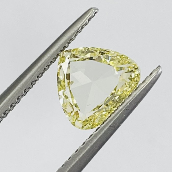 1 pcs Diamant  (Naturfarvet)  - 1.00 ct - Hjerte - Fancy light Gul - SI2 - Gemological Institute of America (GIA) - Antik hjerte snit