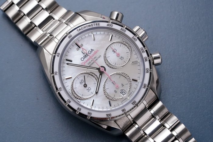 Omega - Speedmaster Co-Axial Chronograph  MOP Dial - 324.30.38.50.55.001 - Kvinder - 2011-nu