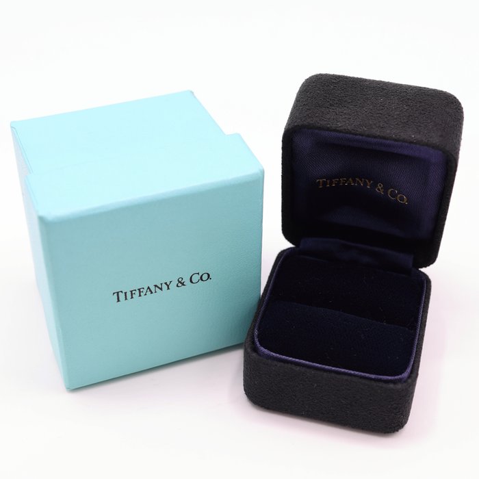 Tiffany  Co. - Ring - Atlas - 18 kraat Hvidguld