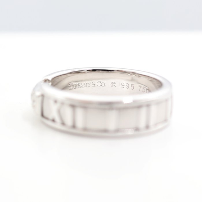 Tiffany  Co. - Ring - Atlas - 18 kraat Hvidguld