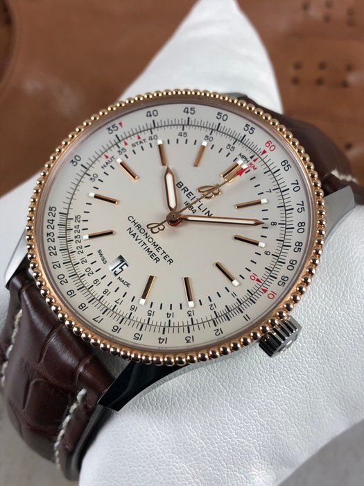 Breitling - Navitimer 41 Automatic 18K - U17326 - Mænd - 2011-nu