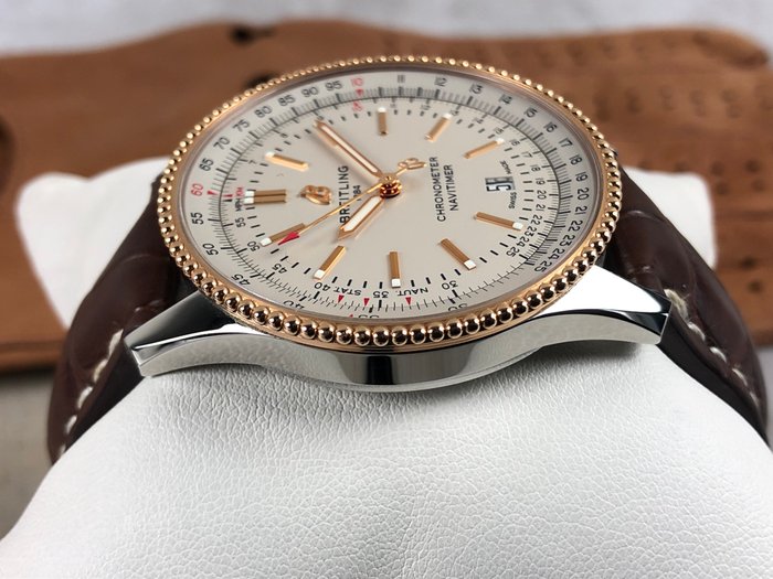 Breitling - Navitimer 41 Automatic 18K - U17326 - Mænd - 2011-nu