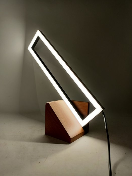 Foris - Bordlampe - Mondrian - Metal, Træ