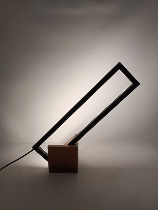 Foris - Bordlampe - Mondrian - Metal, Træ