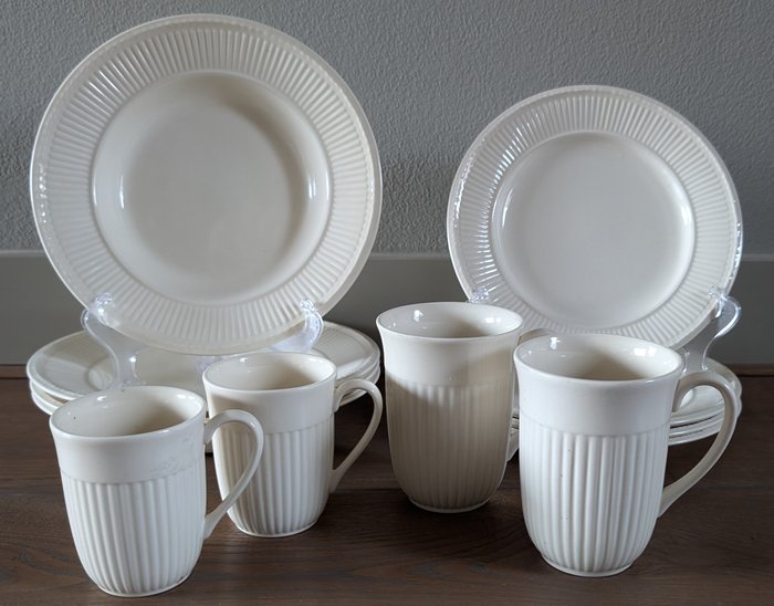 Wedgwood - John Goodwin - Middagssæt (12) - Edme - Porcelæn