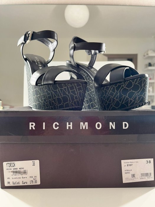 Richmond - Sandaler med kilehæl - Størelse: Shoes / EU 38