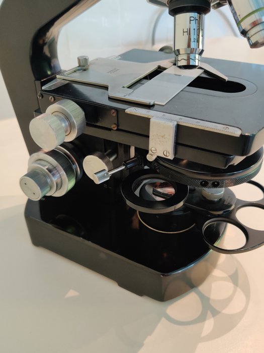 Binocular microscope - M20 phase contrast - 1950-1960 - Schweiz - Wild Heerbrugg