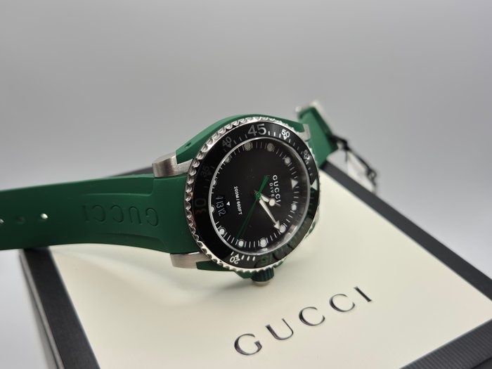 Gucci - Dive - Ingen mindstepris - YA136310 - Mænd - 2020+