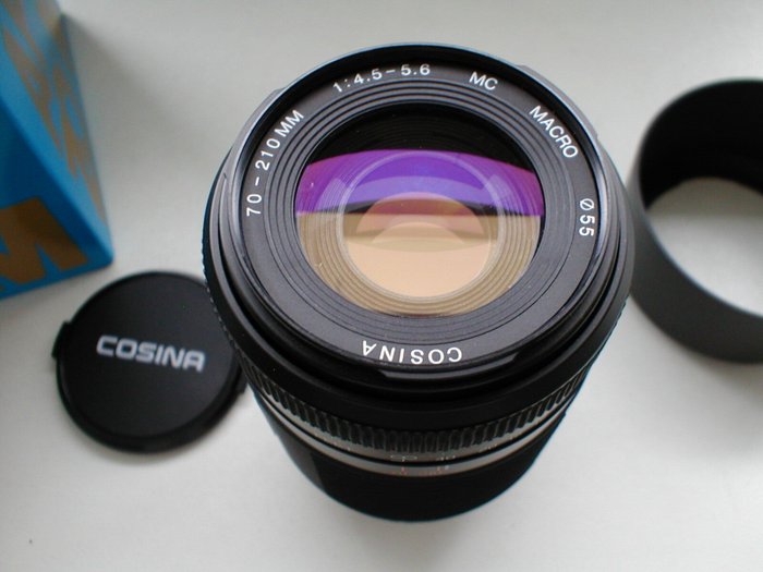 Cosina 70-210mm F/4.5-5.6 MC macro voor Nikon AF Telelinse