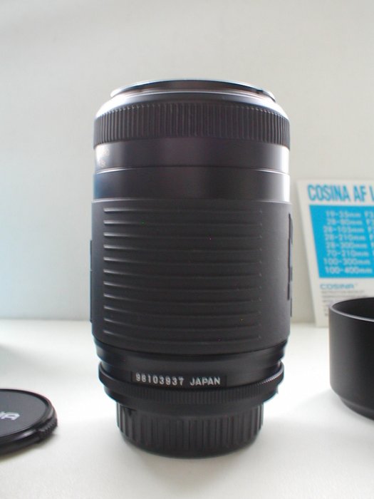 Cosina 70-210mm F/4.5-5.6 MC macro voor Nikon AF Telelinse