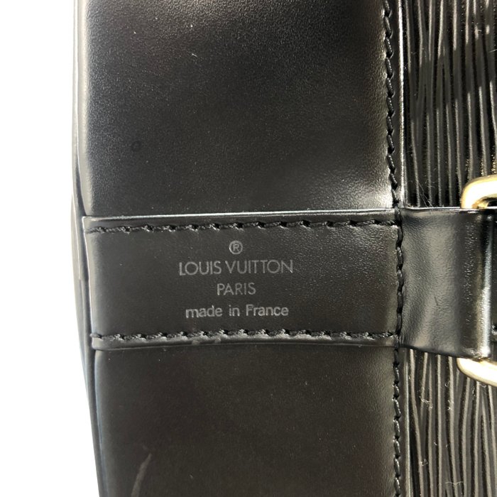 Louis Vuitton - Randonnee PM - Skuldertaske