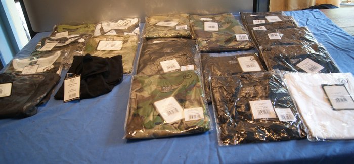 Tyskland - Kamuflagebeklædning - 21 camo t-shirts, nye.