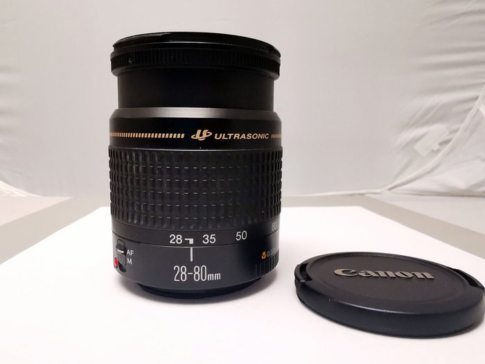 Canon EF 28-80mm f/3.5-5.6 III USM Zoomobjektiv