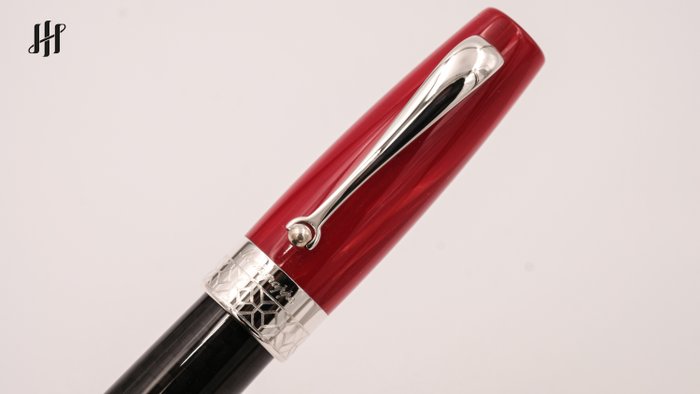 Montegrappa - Miya - Carbon Fiber - Red (ISMYTBFR) - Kuglepen