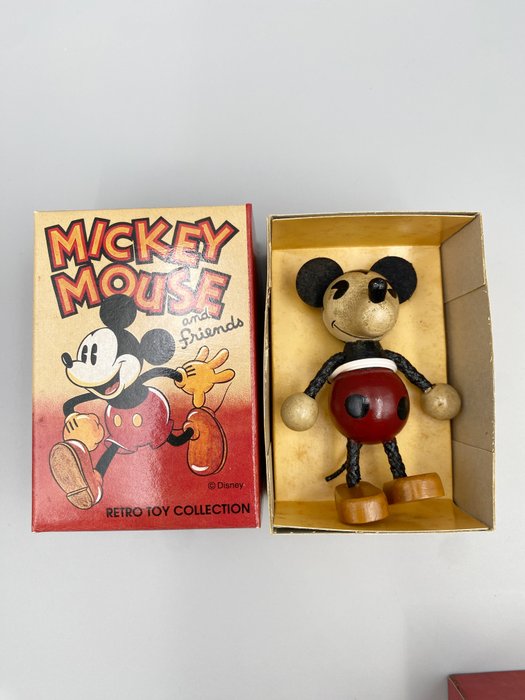 Disney / Young Epoch Japan - Mickey Mouse - 4 - Mini Wooden Mickey Mouse Figure Retro