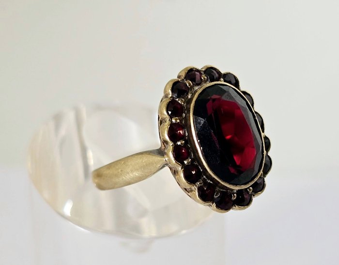 Ingen mindstepris - Ring - 8 karat Gulguld -  8.00ct. tw. Granat - Granat