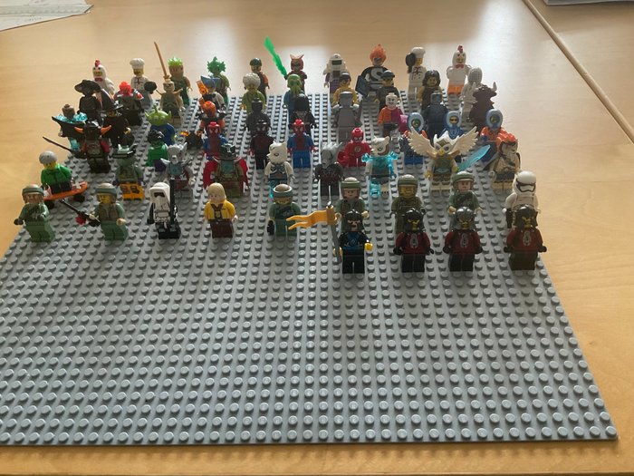 Lego - 61 minifiguren