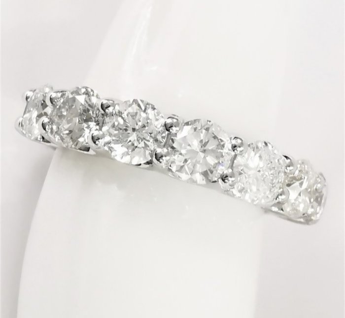 Ring - 14 karat Hvidguld Diamant (Natur)