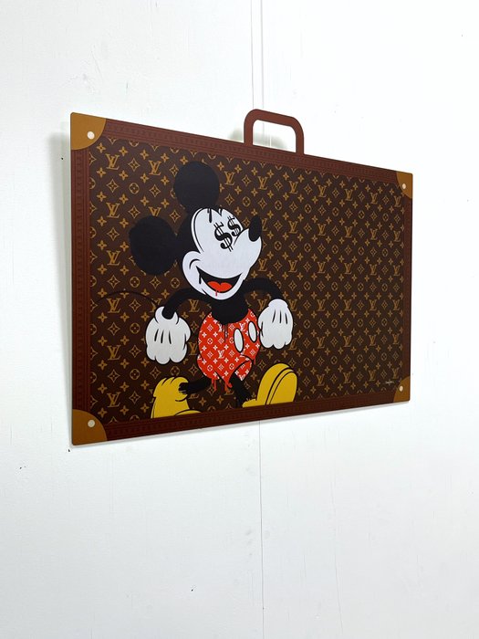 Suketchi - Vintage Trunk Mickey Mouse