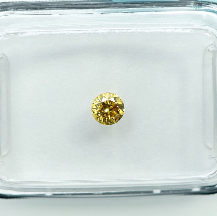 Ingen mindstepris - 1 pcs Diamant  (Naturfarvet)  - 0.17 ct - Fancy intense Gul - VS2 - International Gemological Institute (IGI)