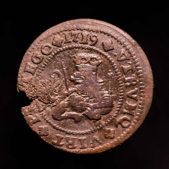 Spanien Isabel II Fernando VII Alfonso XII Carlos III y Felipe V Lote de 8 monedas Lote de 8 españolas acuñadas entre los siglos XVIII y XIX  (Ingen mindstepris)