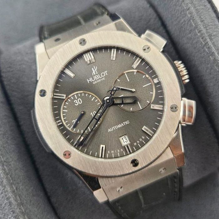 Hublot - Classic Fusion Chronograph Vendome Collection - 521.NX.7070.LR - Mænd - 2011-nu