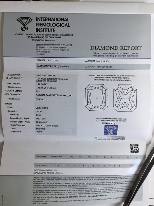 1 pcs Diamant  (Naturfarvet)  - 176 ct - Radiant - Fancy intense Gul - SI2 - International Gemological Institute (IGI)