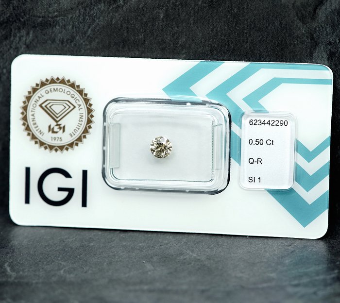 1 pcs Diamant  (Naturfarvet)  - 0.50 ct - Very light Brunlig Gul - SI1 - International Gemological Institute (IGI)